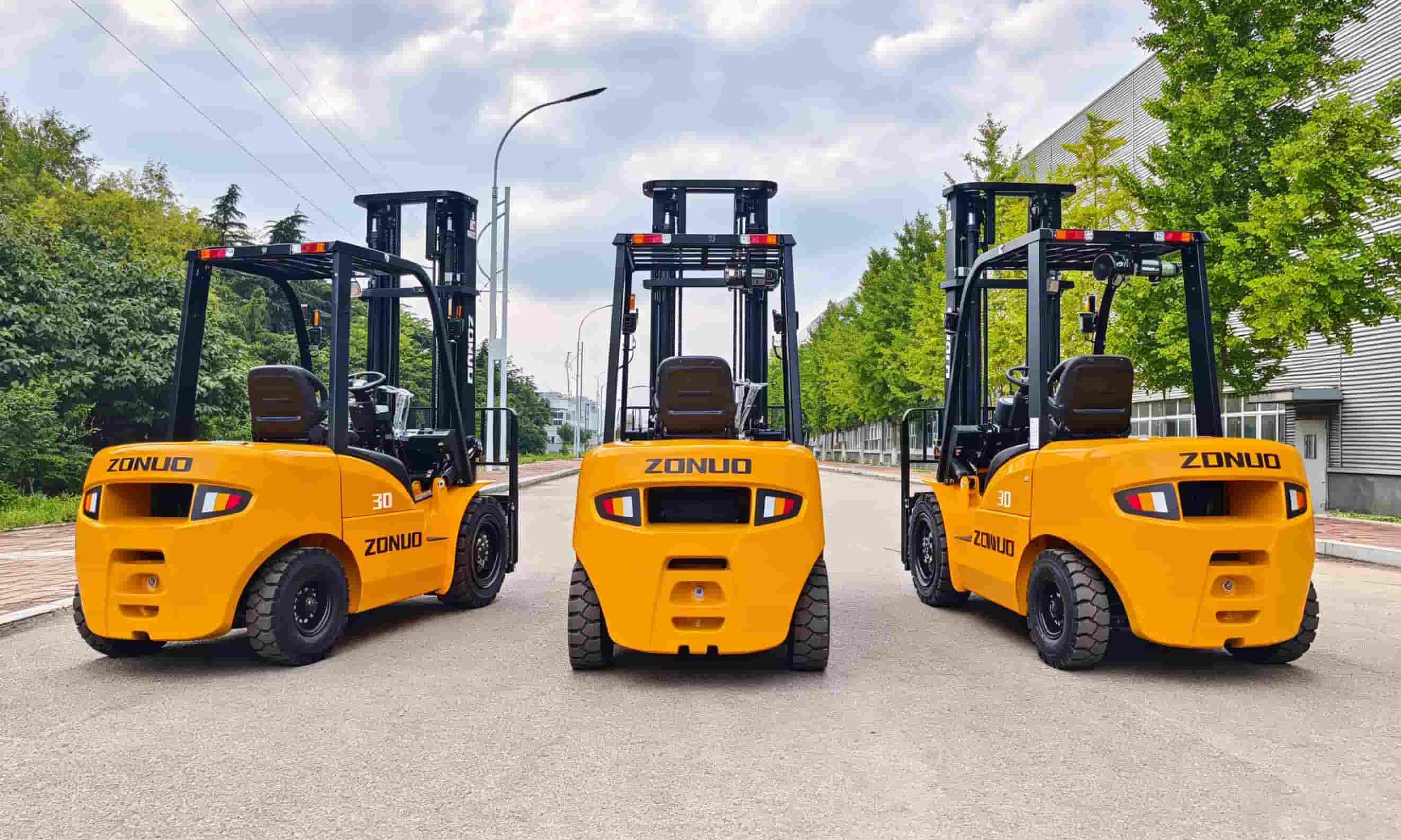 3 Tonne Diesel Powered Lift Truck